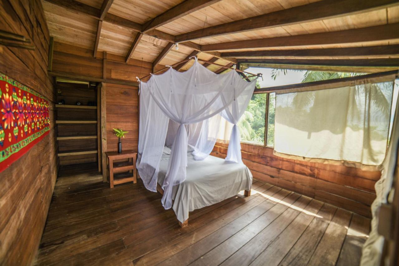 ホテル Casa Balae Nuquí エクステリア 写真